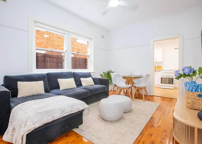 Ocean Retreat, Unbeatable Location, Family & Couple Friendly Apartment